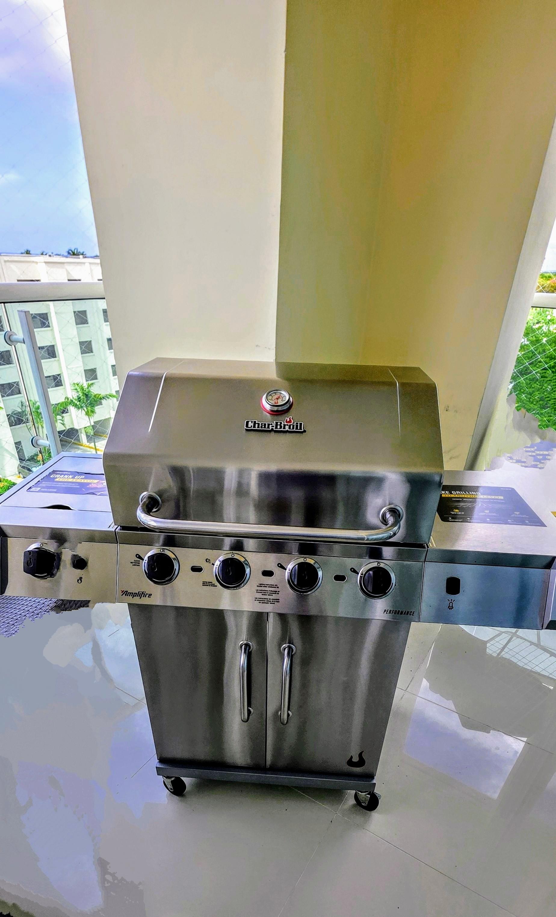 Barbecue CharBroil acero inoxidable  Foto 7284568-7.jpg