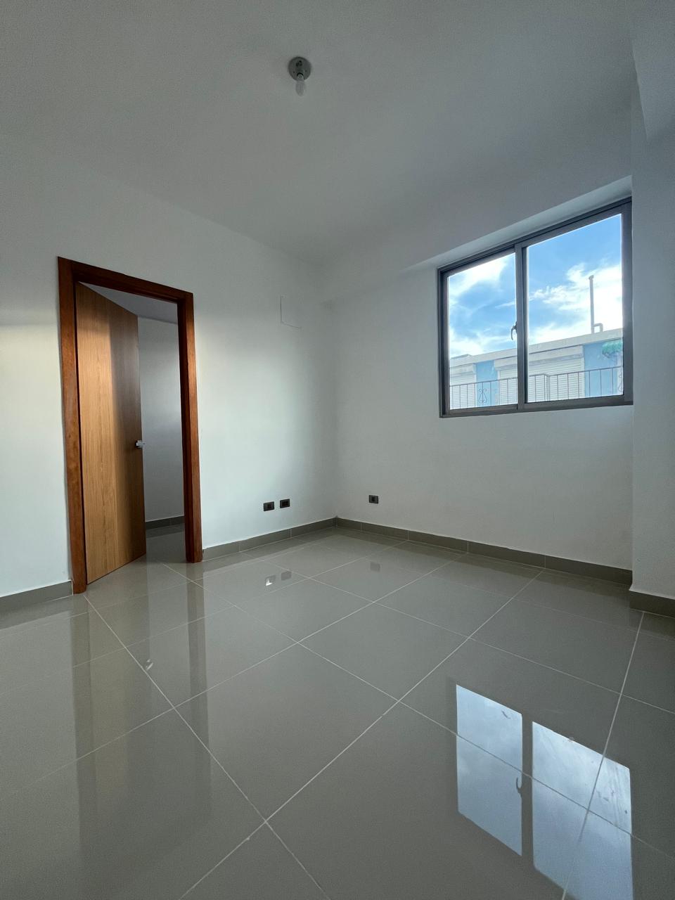 Apartamento en Alquiler en Evaristo Morales Foto 7284811-8.jpg