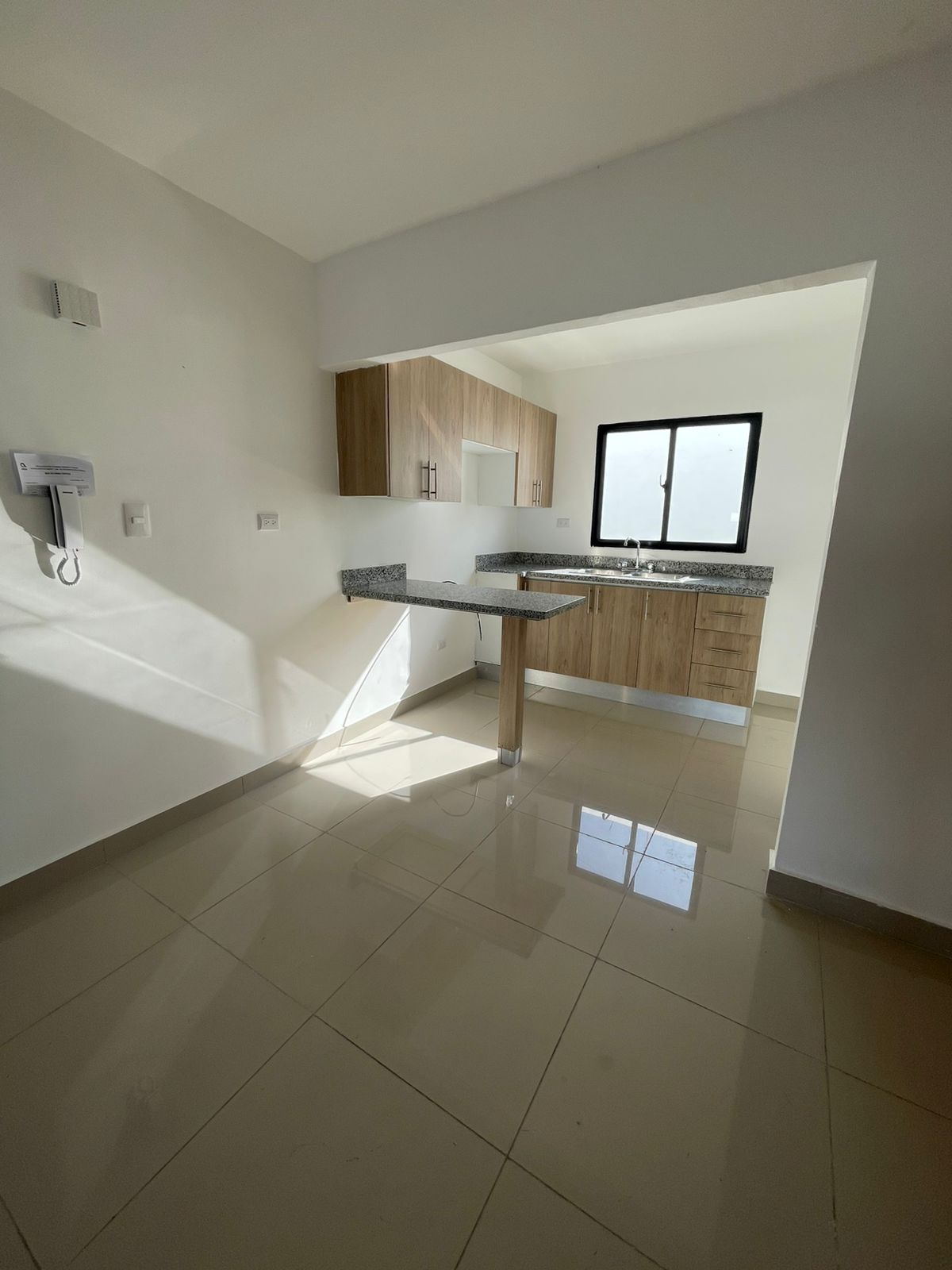 Apartamento de 2 Habitaciones en Venta en Av. Ensanche Isabelita.  Foto 7284895-8.jpg