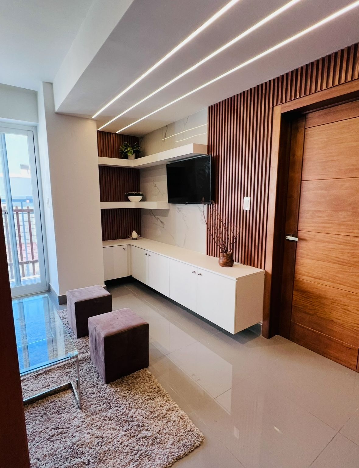 DISPONIBLE EN ALQUILER!  Apartamento Amueblado y Moderno en Piso Alto  Foto 7285050-2.jpg