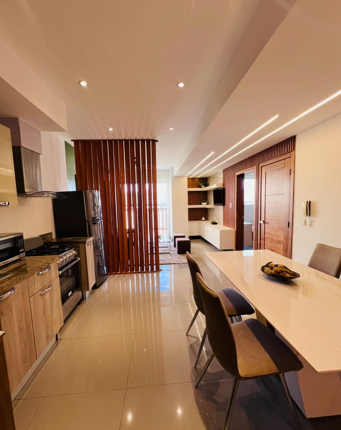 DISPONIBLE EN ALQUILER!  Apartamento Amueblado y Moderno en Piso Alto  Foto 7285050-8.jpg