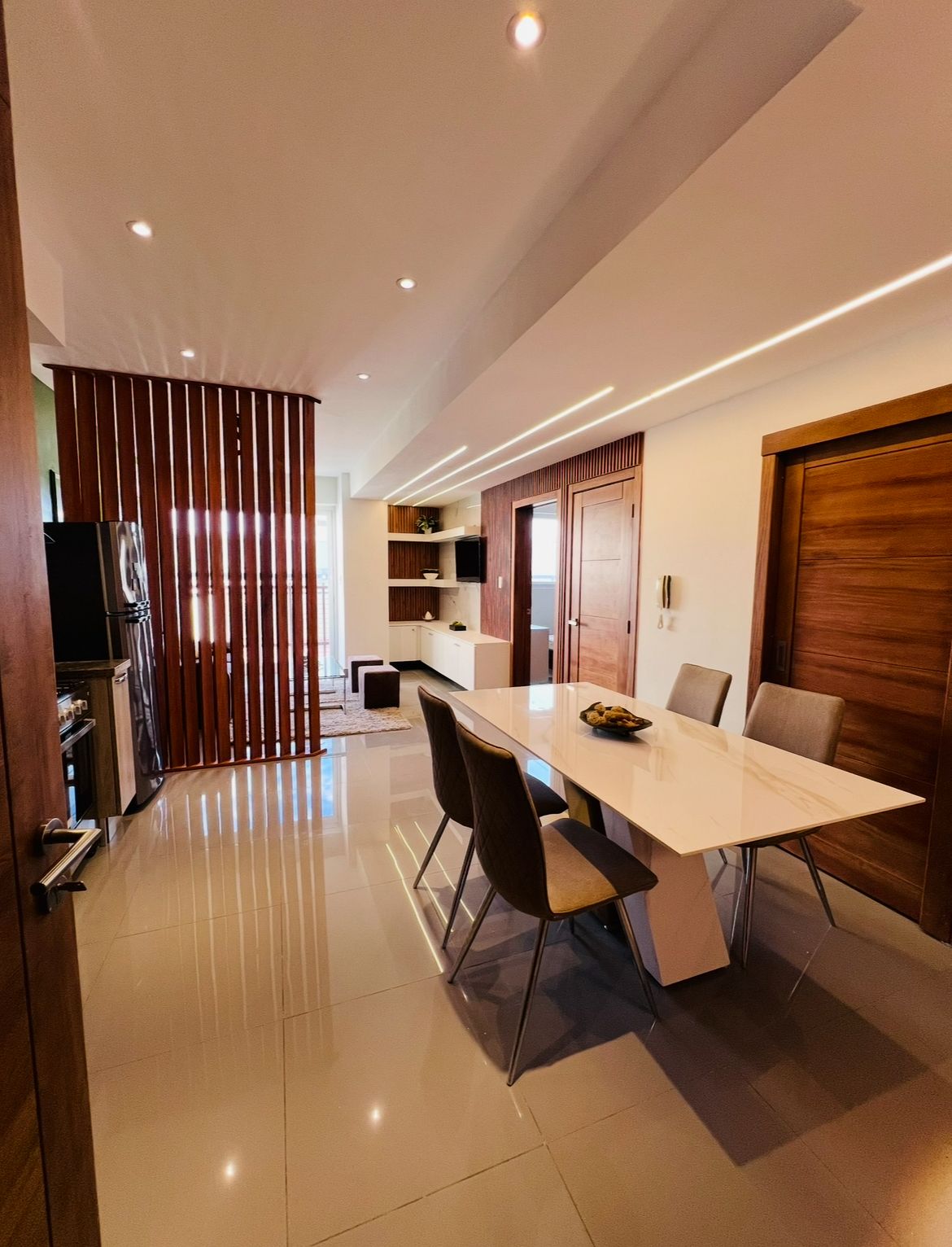 DISPONIBLE EN ALQUILER!  Apartamento Amueblado y Moderno en Piso Alto  Foto 7285050-9.jpg