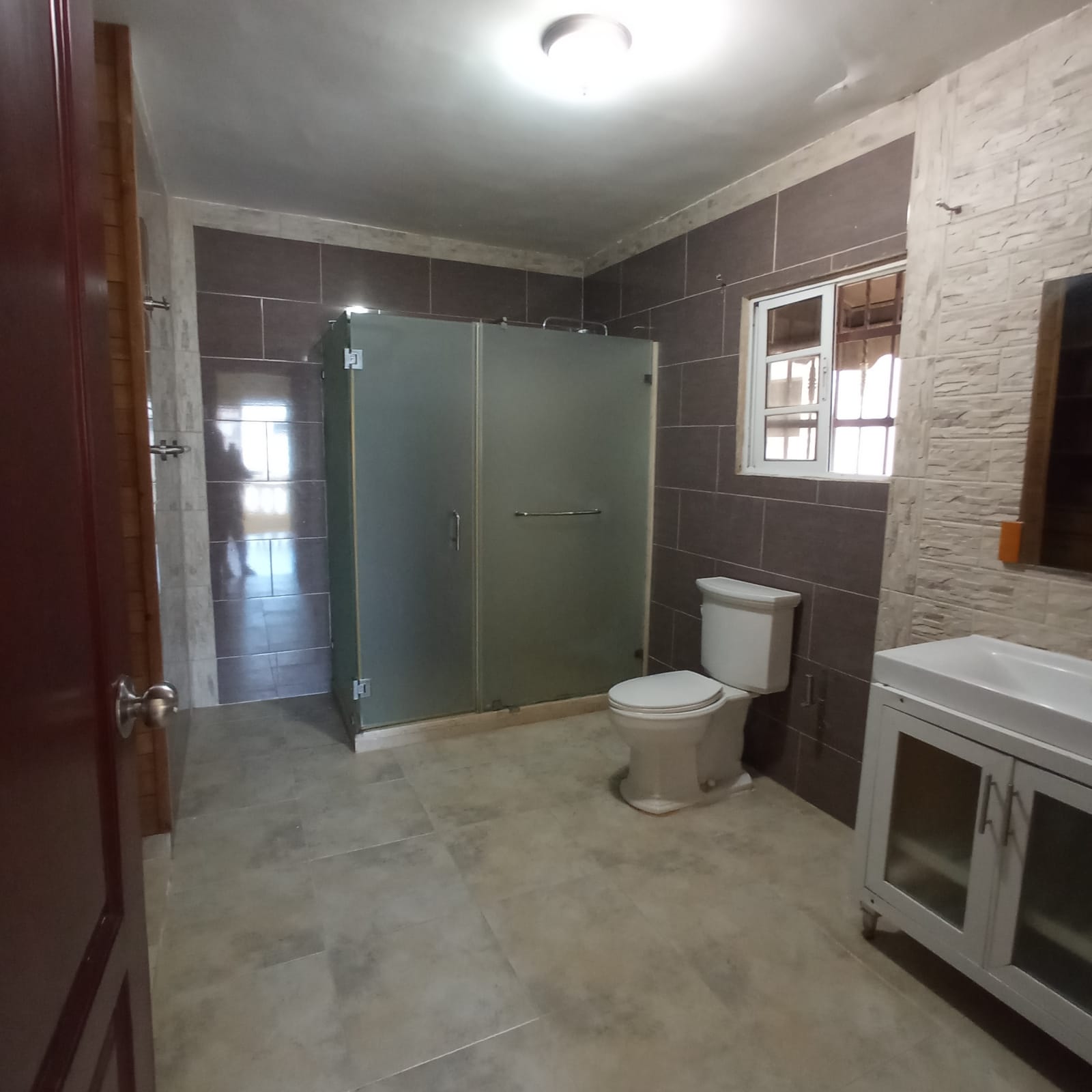Casa en venta de 3 niveles en la Zona Oriental S.D.E. Foto 7285367-10.jpg