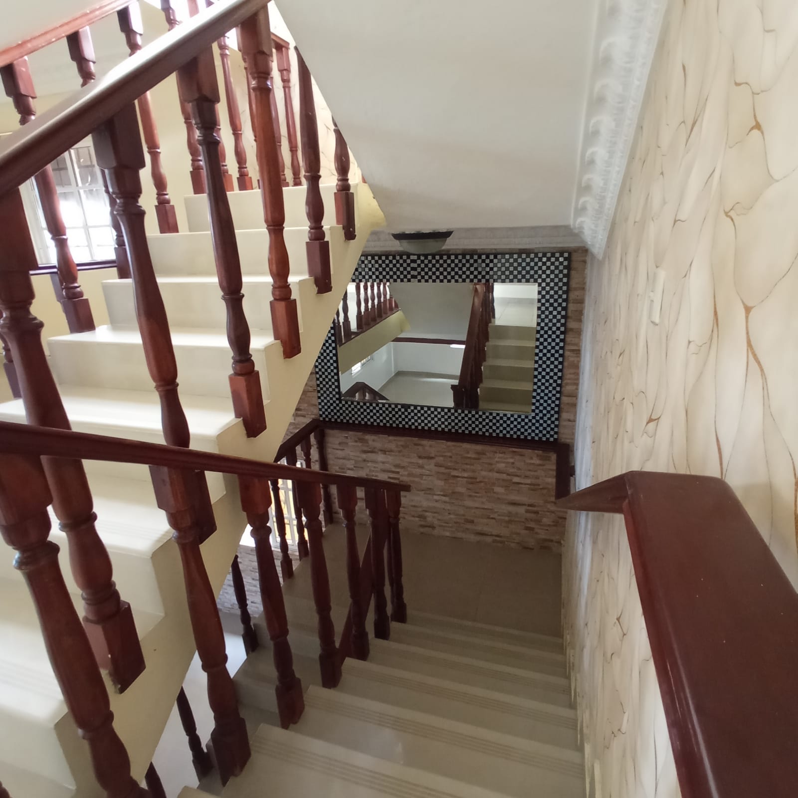 Casa en venta de 3 niveles en la Zona Oriental S.D.E. Foto 7285367-8.jpg