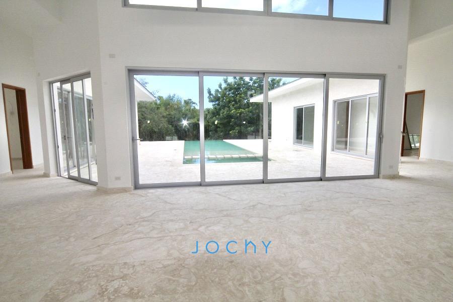 Jochy Real Estate vende villa en Casa de Campo La Romana R.D Foto 7285454-2.jpg