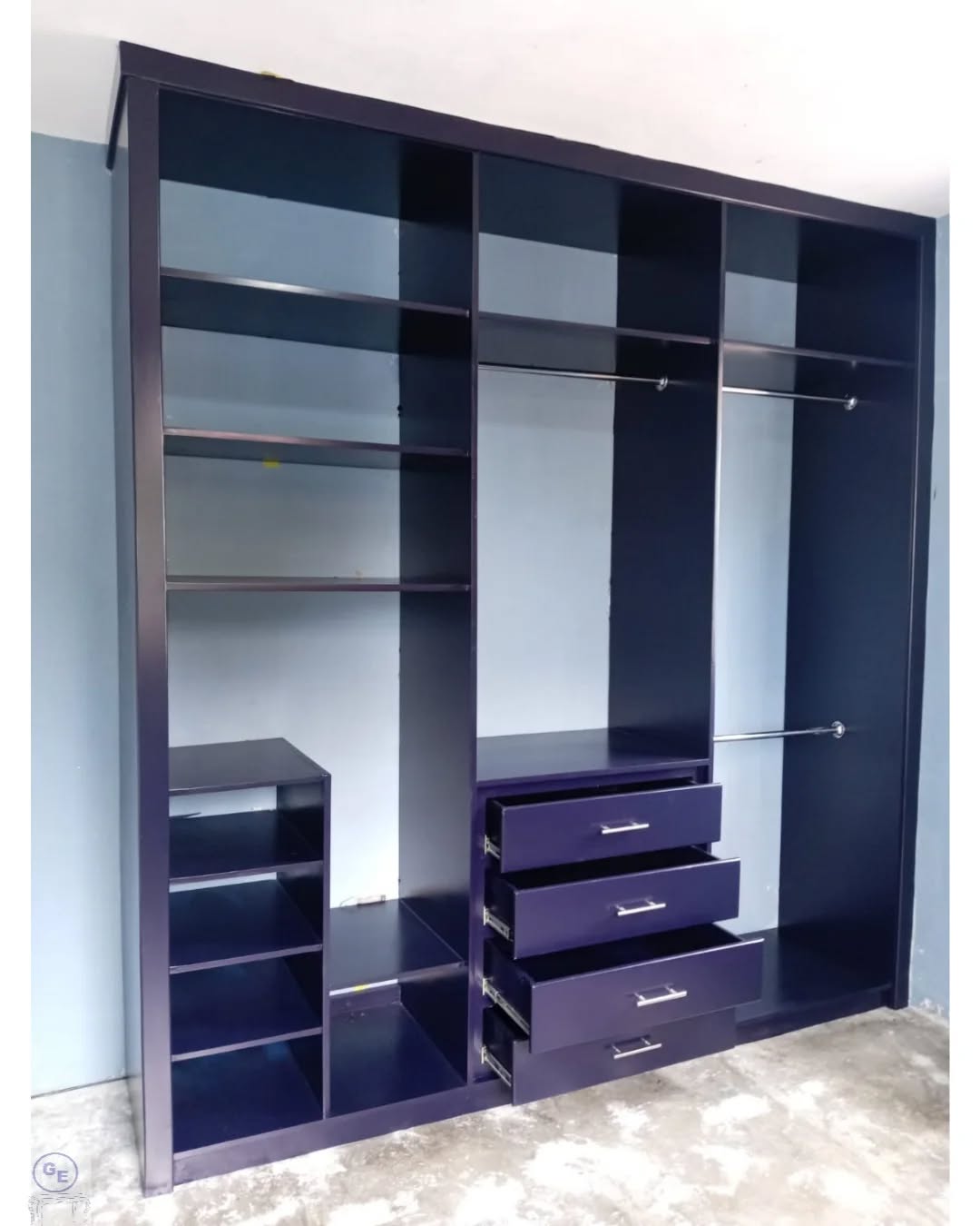 Closet ropero en madera personalizado  Foto 7285501-1.jpg