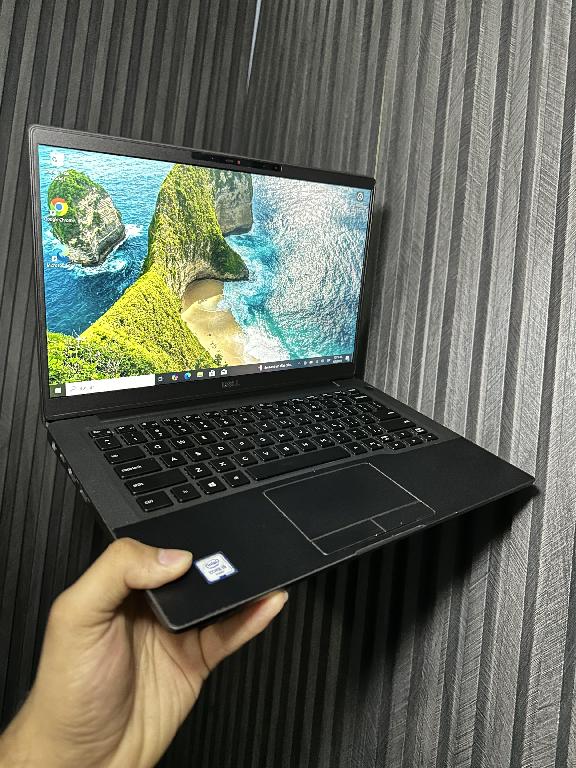 Laptop Dell Latitude 7400 Foto 7285856-1.jpg