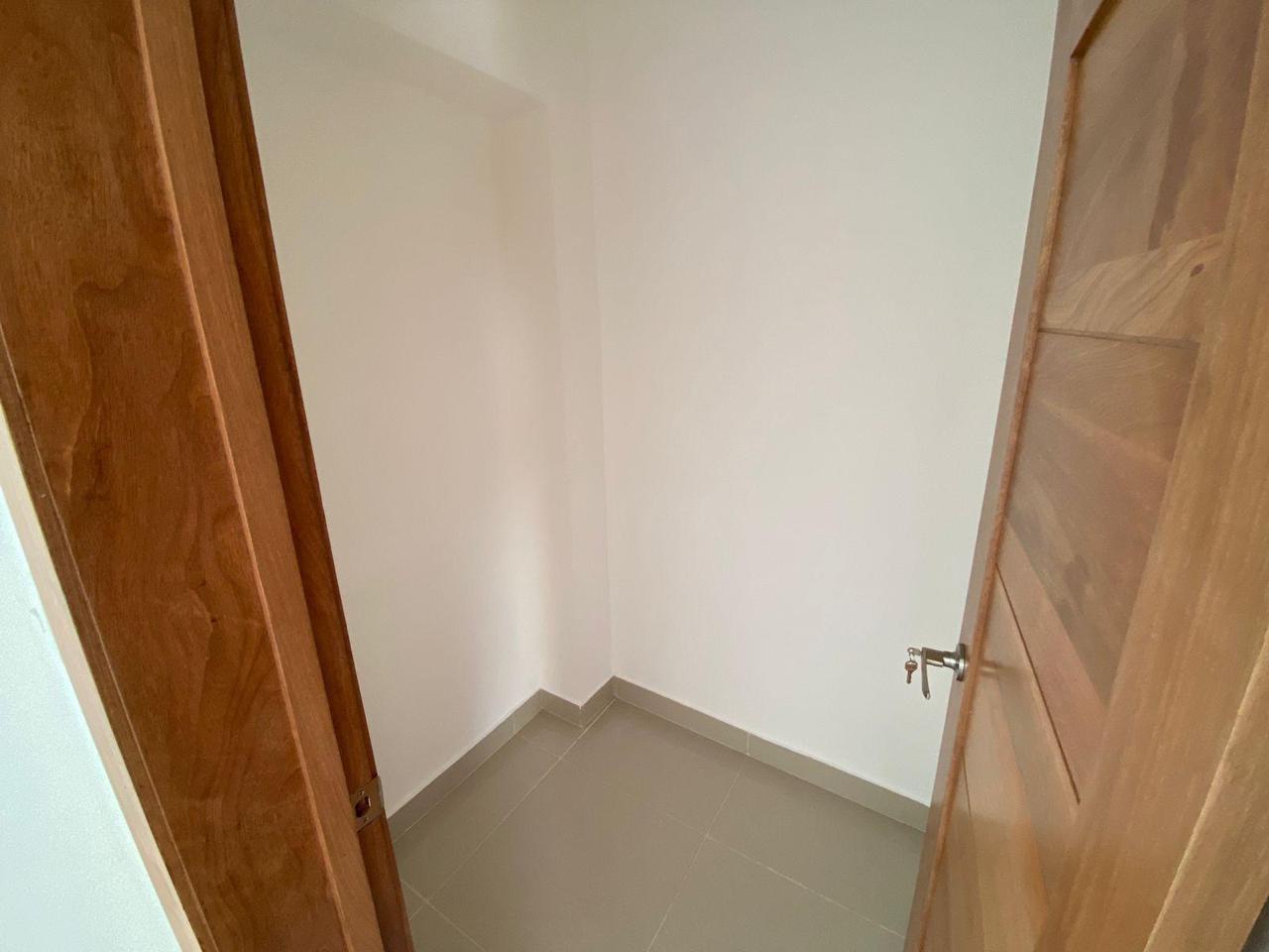 Apartamento de 3 Habitaciones en Venta en la Zona Universitaria.  Foto 7285918-5.jpg