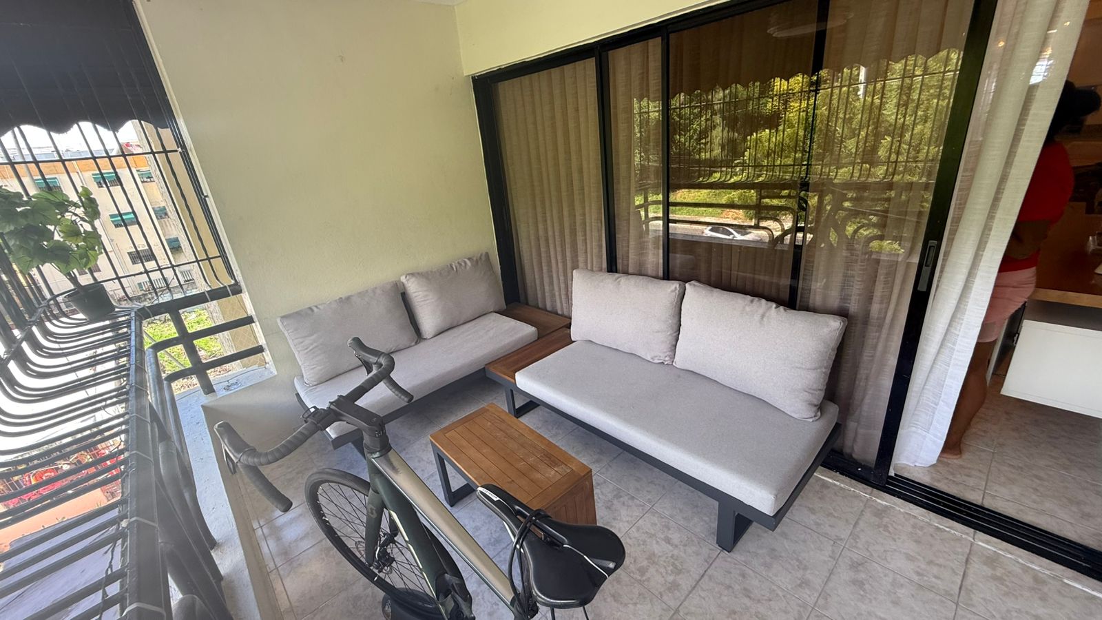 Apartamento en venta Buenos Aires del Mirador Cayetano Germosen a paso Foto 7285946-3.jpg