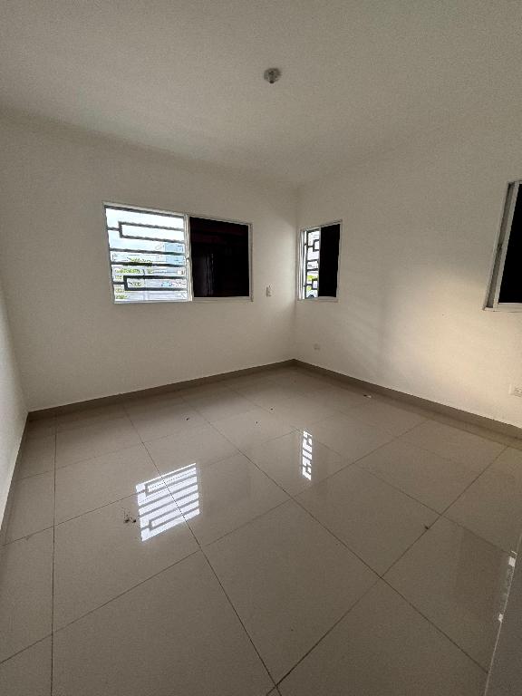 APARTAMENTO NUEVO 1ER. NIVEL 2 HABITACIONES 2 BAÑOS PATIO PRIVADO...ST Foto 7286142-6.jpg