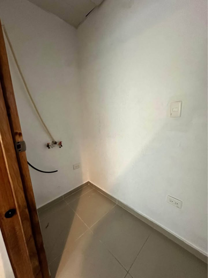 Apartamento en Venta de oportunidad unica en Reparto los 3 Ojos  Foto 7286145-3.jpg