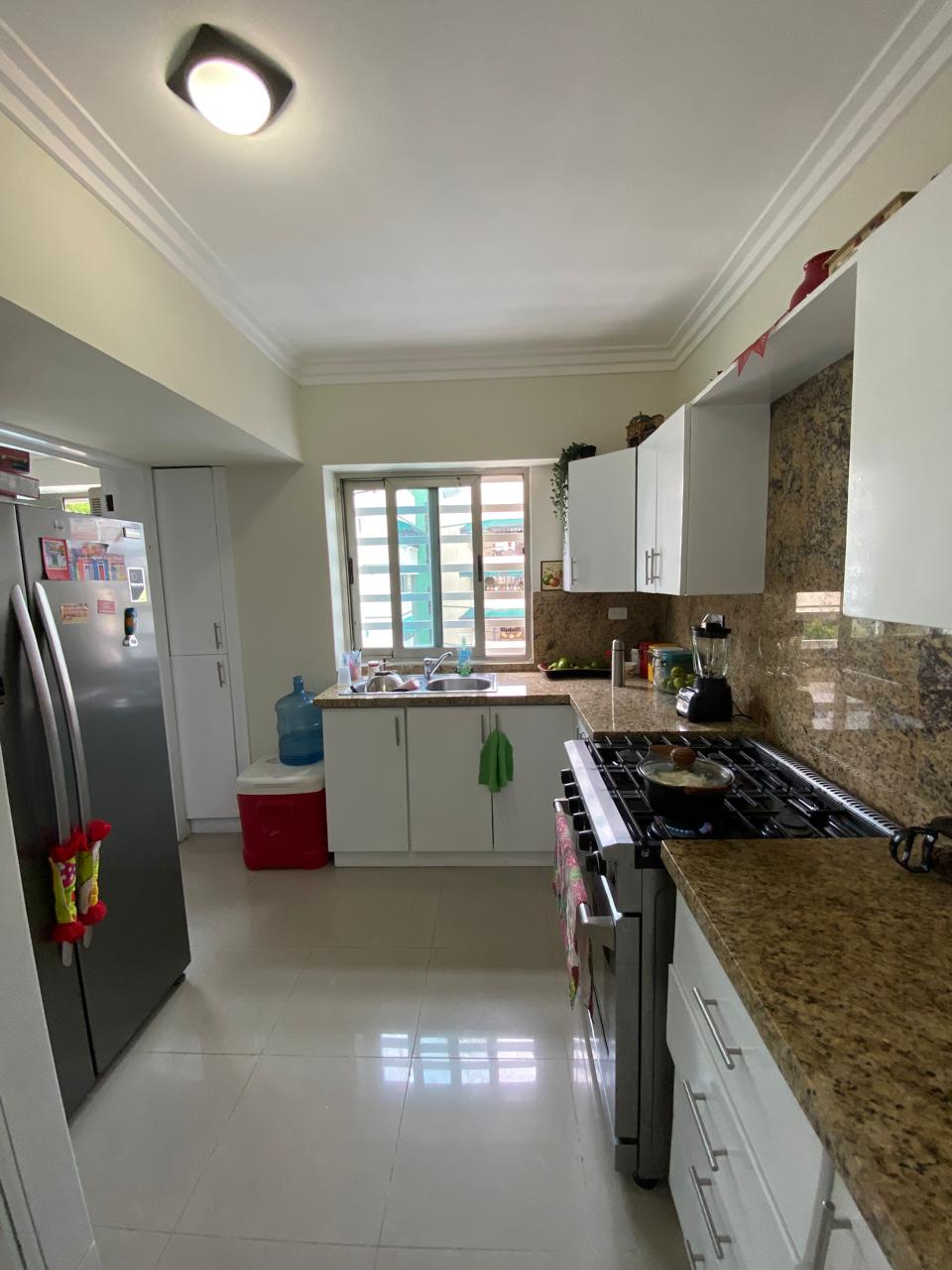 En Venta amplo Apartamento en Evaristo Morales. Foto 7286186-2.jpg