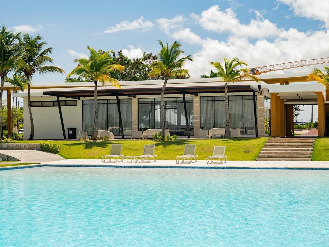 Apartamento amueblado en venta y alquiler en zona turística de Bávaro Foto 7286285-1.jpg