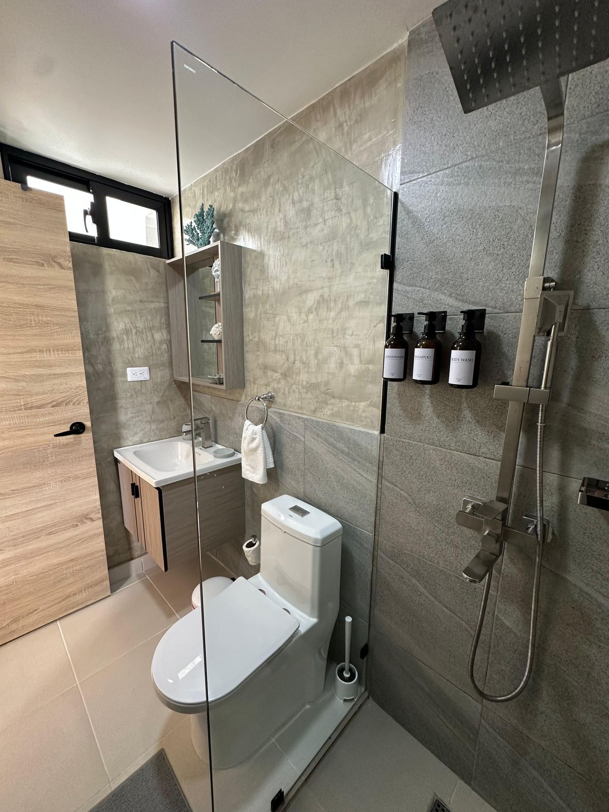 Apartamento amueblado en venta y alquiler en zona turística de Bávaro Foto 7286285-5.jpg