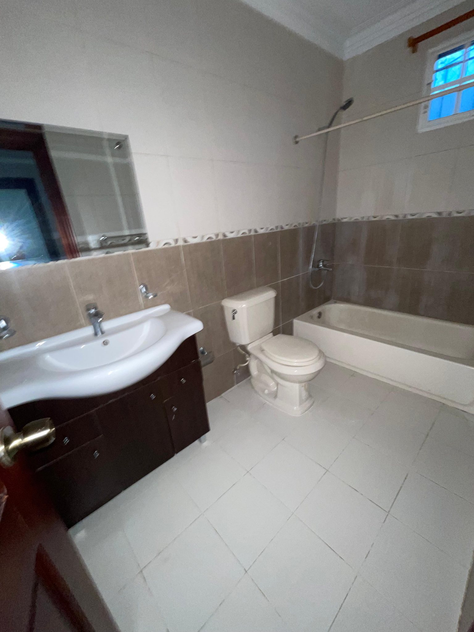 VPI-V 2025-0046 Vendo Casa de dos niveles Las Damas Santiago República Foto 7286319-11.jpg