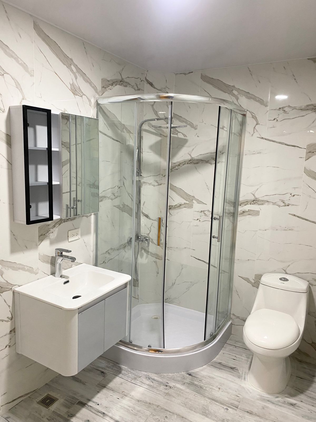 VENDO APARTAMENTO CLASICO EN JUAN DOLIO Foto 7286358-9.jpg