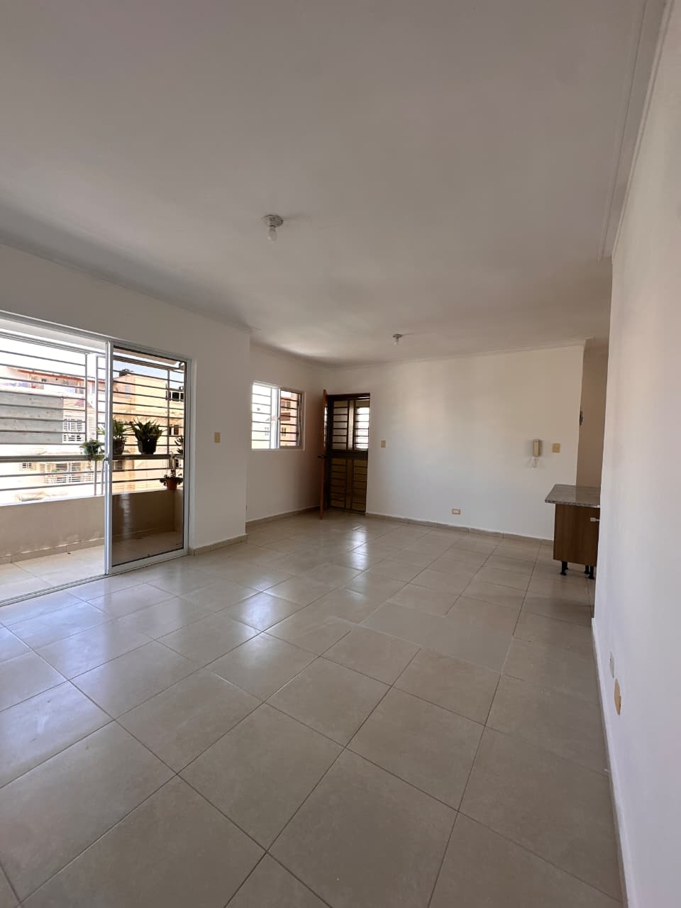 Apartamento con Terraza y Casa Club  Altos de Arroyo Hondo  2 Parqueos Foto 7286601-12.jpg