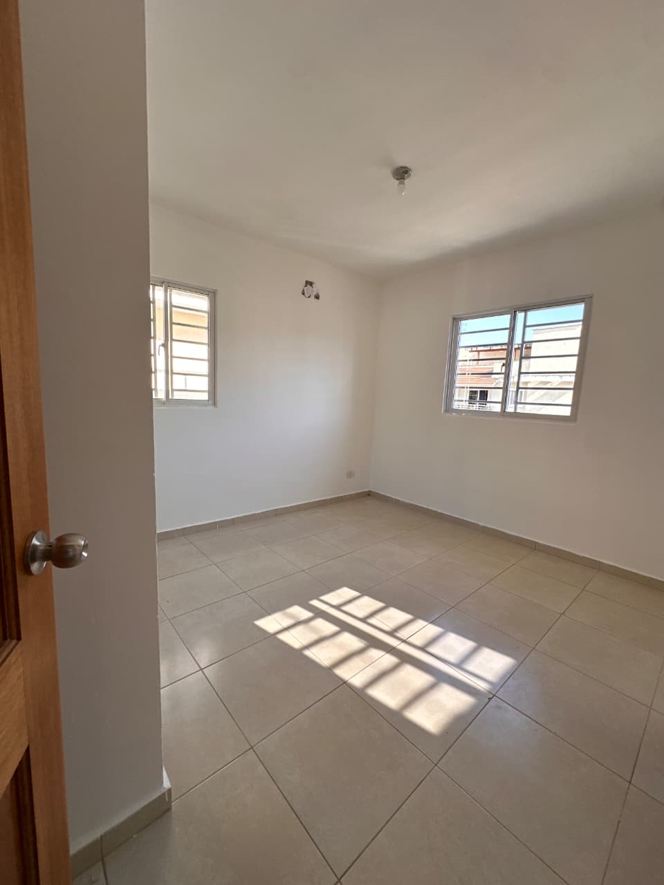 Apartamento con Terraza y Casa Club  Altos de Arroyo Hondo  2 Parqueos Foto 7286601-14.jpg