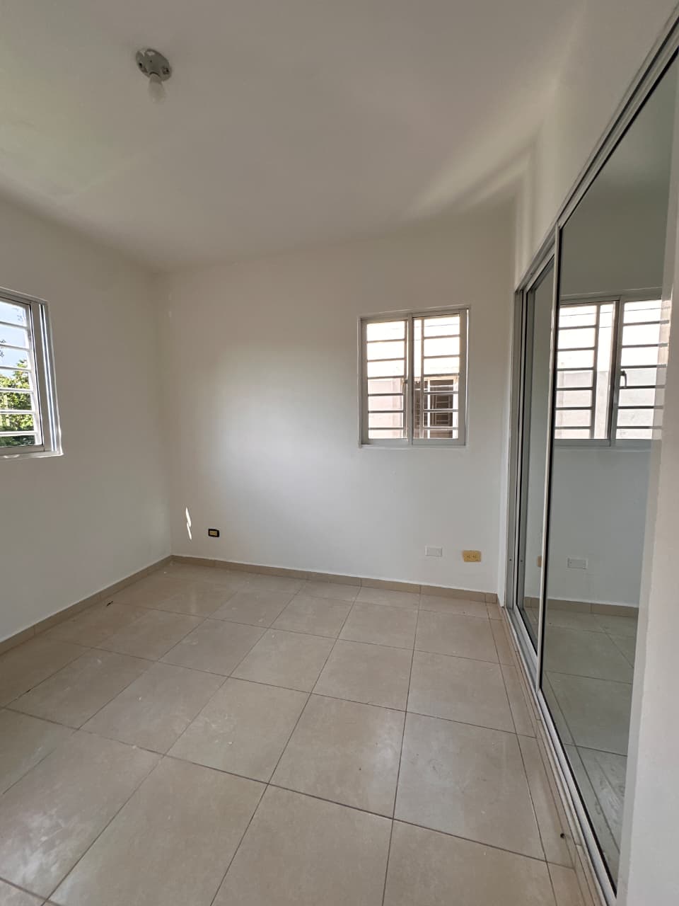 Apartamento con Terraza y Casa Club  Altos de Arroyo Hondo  2 Parqueos Foto 7286601-15.jpg