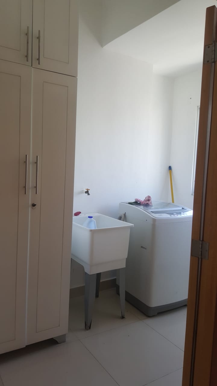 Apartamento 3re nivel en alquiler  en el sector de Bella Vista Distrit Foto 7286775-5.jpg