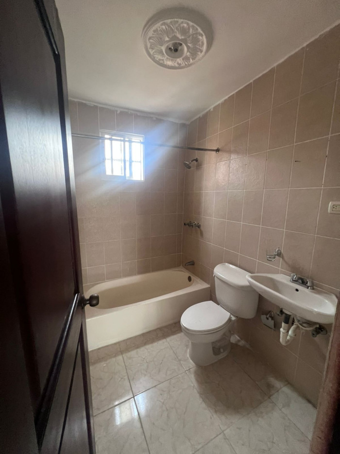 VENTA DE 4TO NIVEL EN HACIENDA GUTIERREZ EN GURABO Foto 7287534-7.jpg