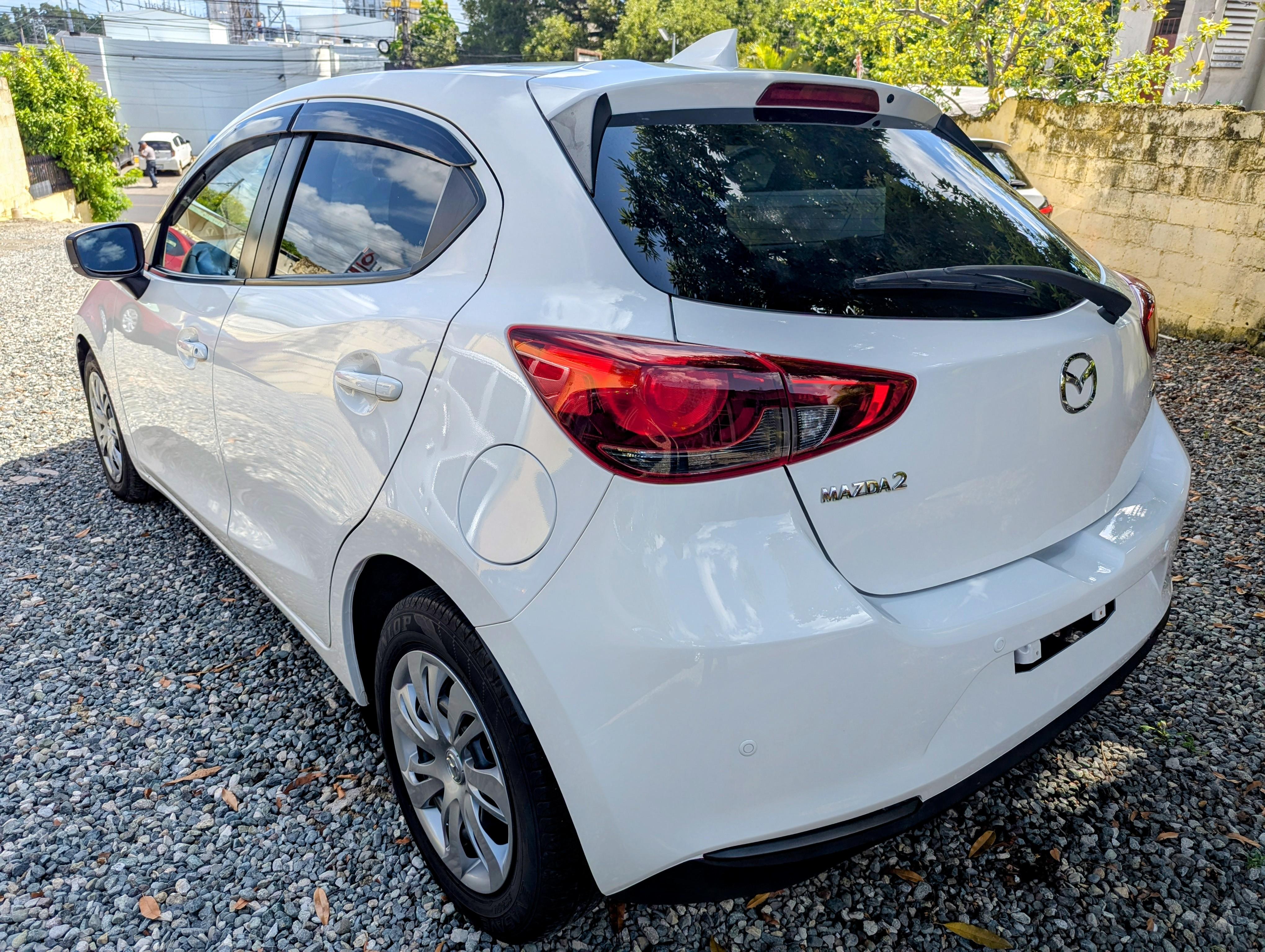 Mazda Demio 2020 Foto 7287569-3.jpg