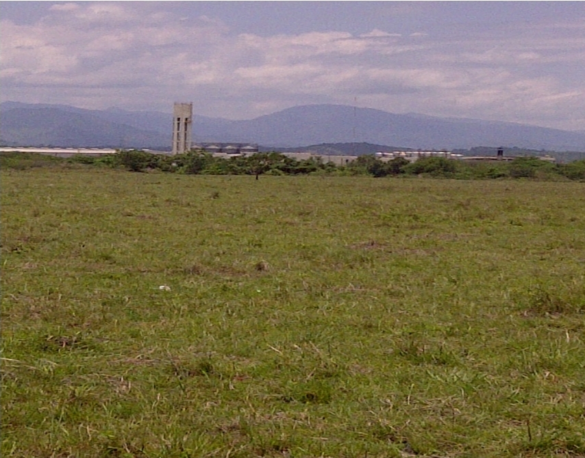 VENDO TERRENO DE 1500 MT2 FRENTE AL POLGONO INDUSTRIAL HATO NUEVO SERV Foto 7287722-5.jpg