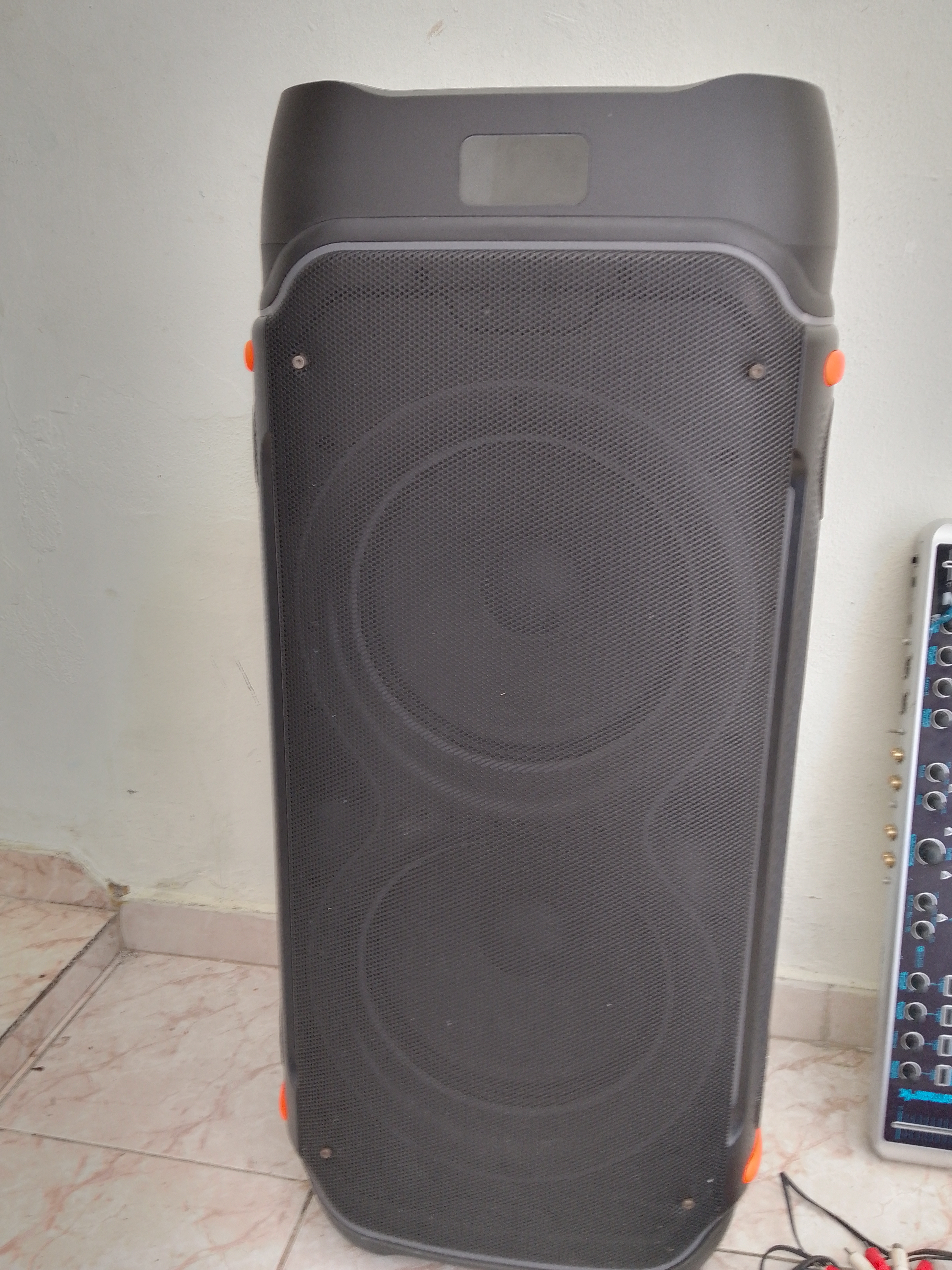 Equipo dj profesional en oferta Foto 7287771-4.jpg