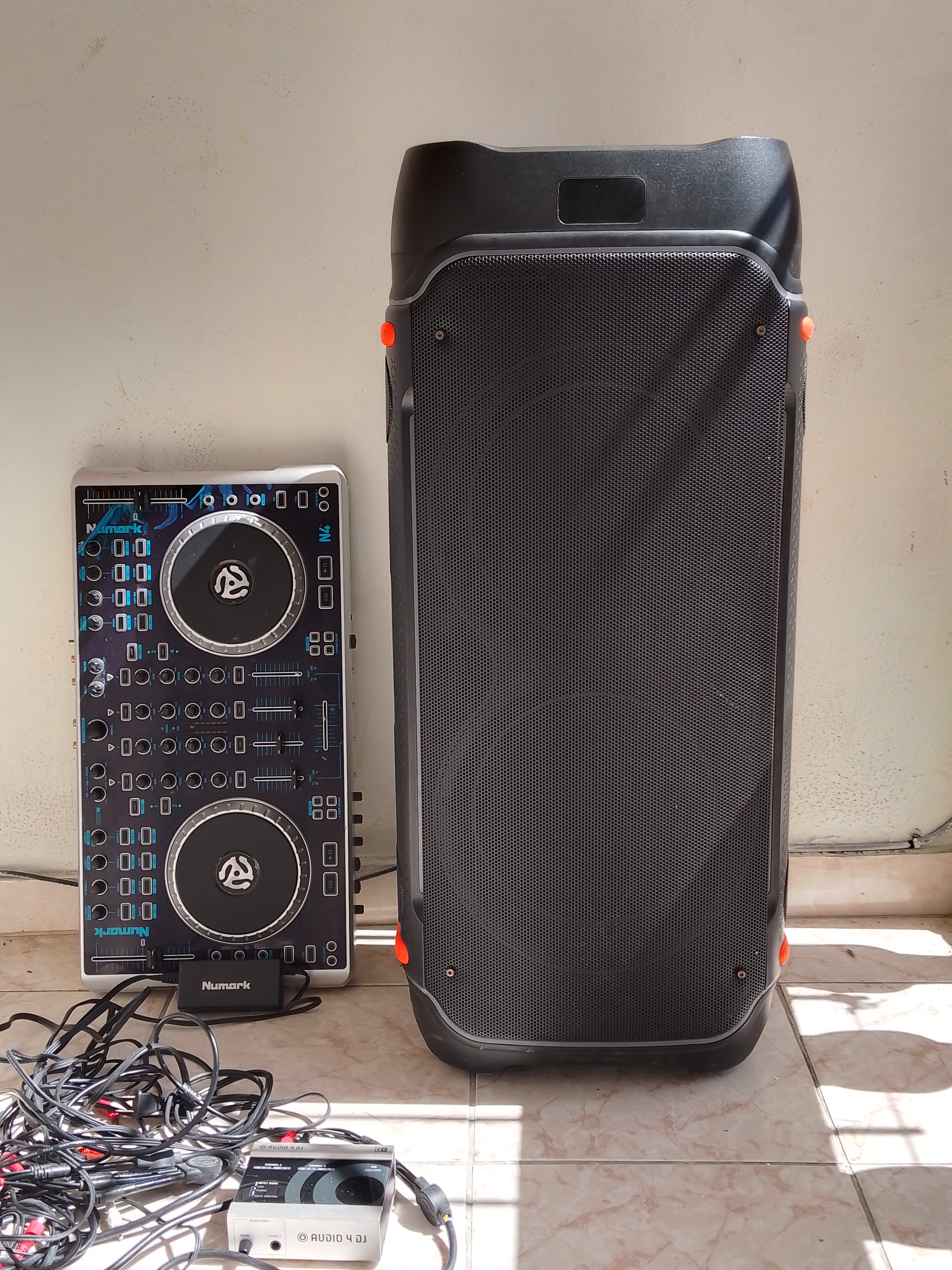 Equipo dj profesional en oferta Foto 7287771-7.jpg