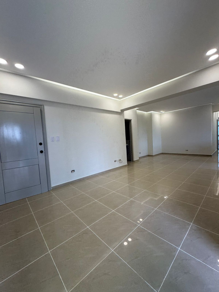 Apartamento en alquiler en Renacimiento 3 Habitaciones Foto 7287797-7.jpg