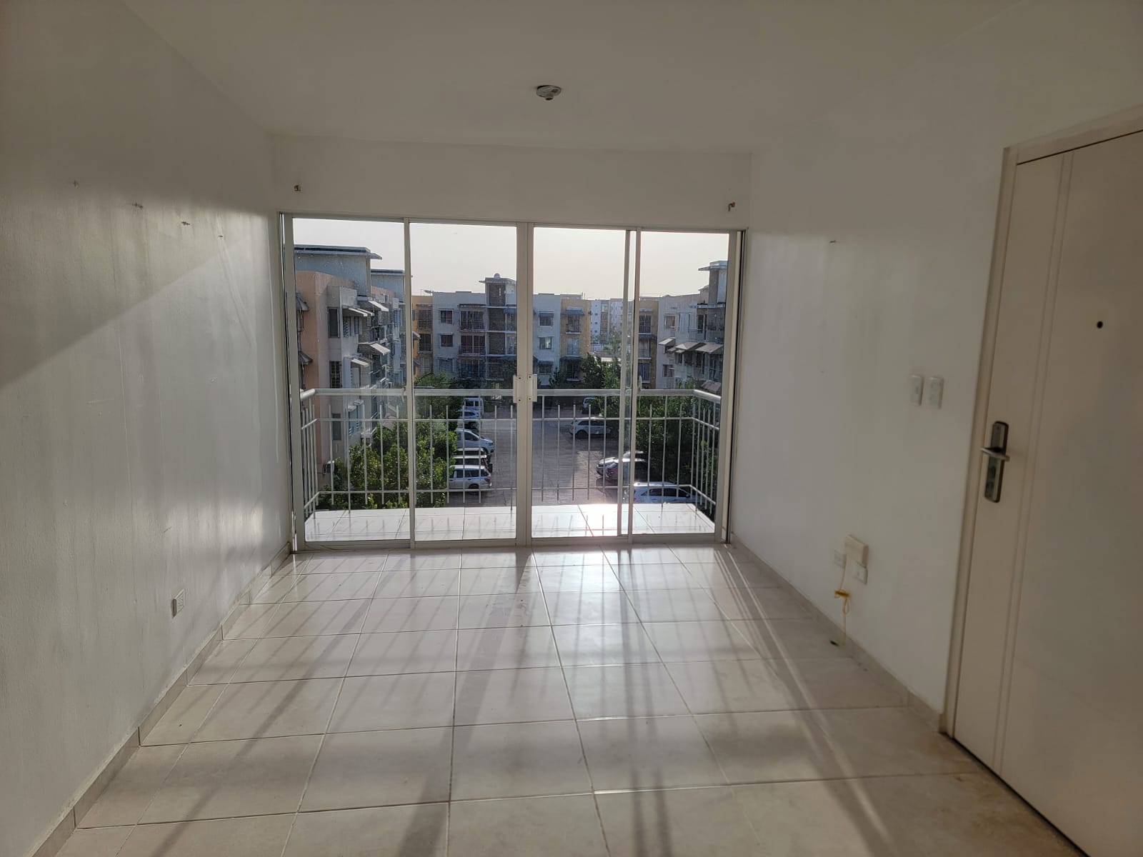RENTO APART 4TO PISO DE 2 HABITACIONES PARQ...RD14 MIL. CIUDAD JUAN BO Foto 7287805-1.jpg