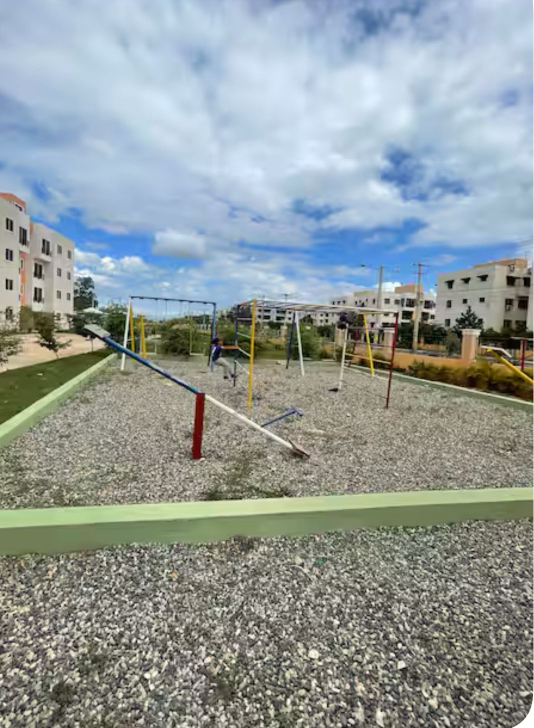 Apto en VENTA en la Av Hípica 1er piso 3-Hab 1-B 1-Parqueo Prox Aut Sa Foto 7288004-10.jpg