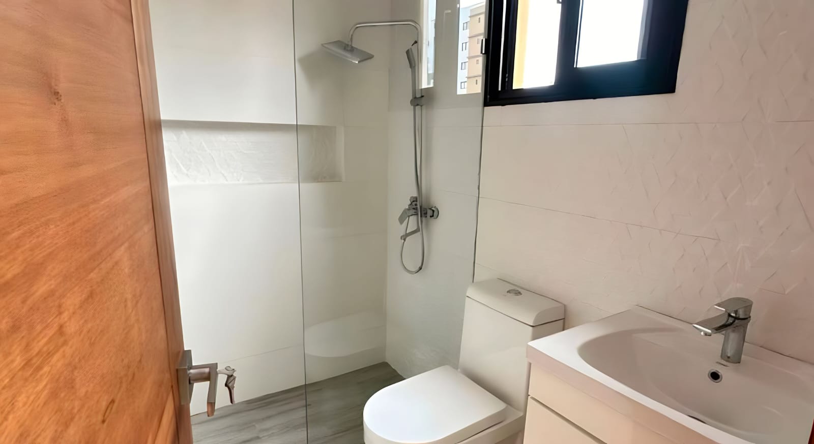 ???? Alquiler de Apartamento con Patio – Los Álamos Santiago Foto 7288124-12.jpg