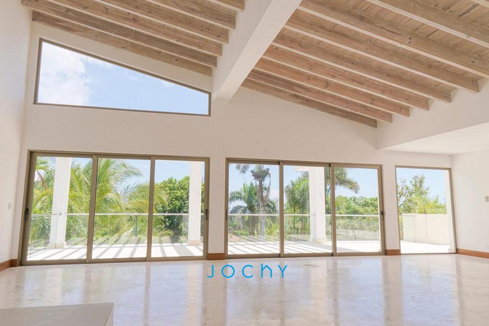 Jochy Real Estate vende villa en Casa de Campo La Romana R.D Foto 7289400-4.jpg