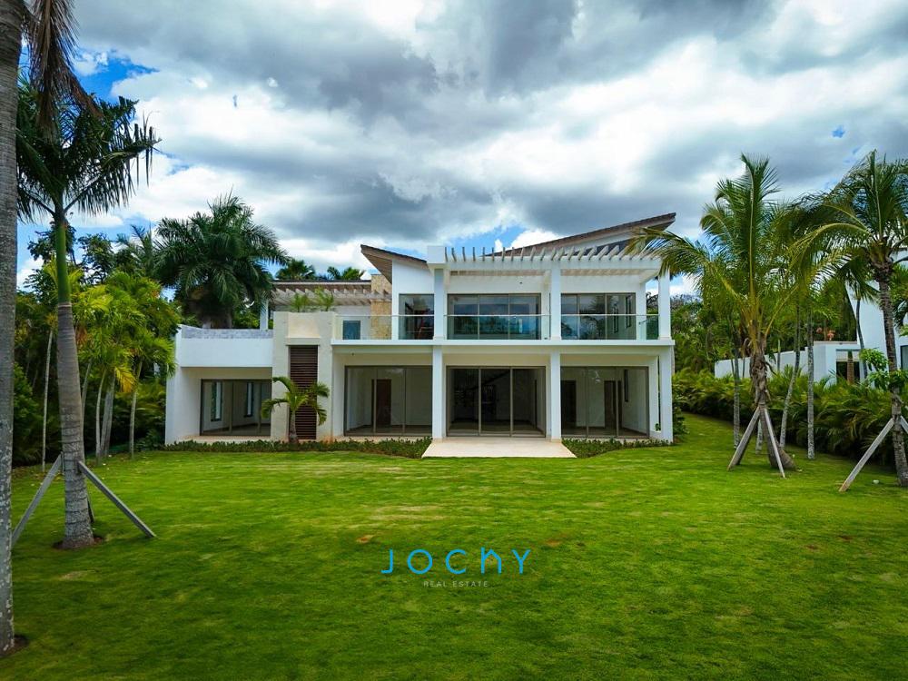 Jochy Real Estate vende villa en Casa de Campo La Romana R.D Foto 7289400-8.jpg