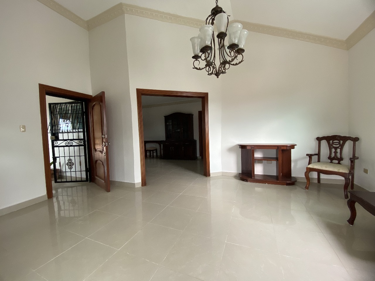 PRECIO DE OPORTUNIDAD EN VISTA HERMOSA SANTO DOMINGO ESTE Foto 7289822-9.jpg