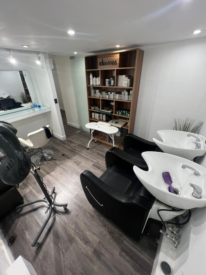Salon en venta en el URBANIZACION FERNANDEZ Foto 7289838-2.jpg