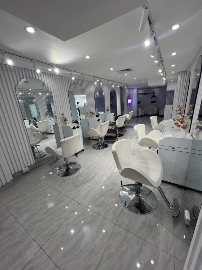 Salon en venta en el URBANIZACION FERNANDEZ Foto 7289838-4.jpg