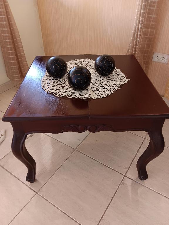 mesa  en  Caoba     Foto 7289856-1.jpg
