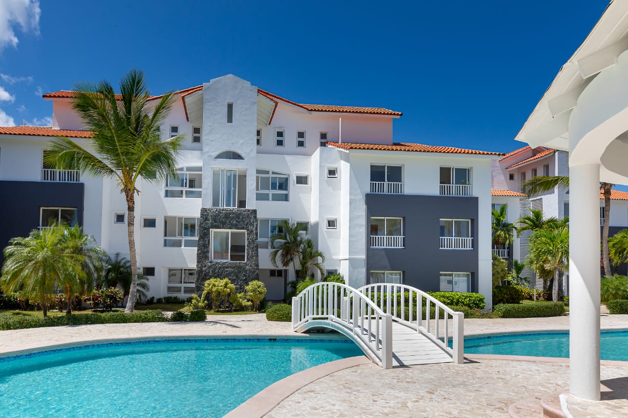 APARTAMENTO EN ZONA EXCLUSIVA DE PUNTA CANA Foto 7290017-5.jpg