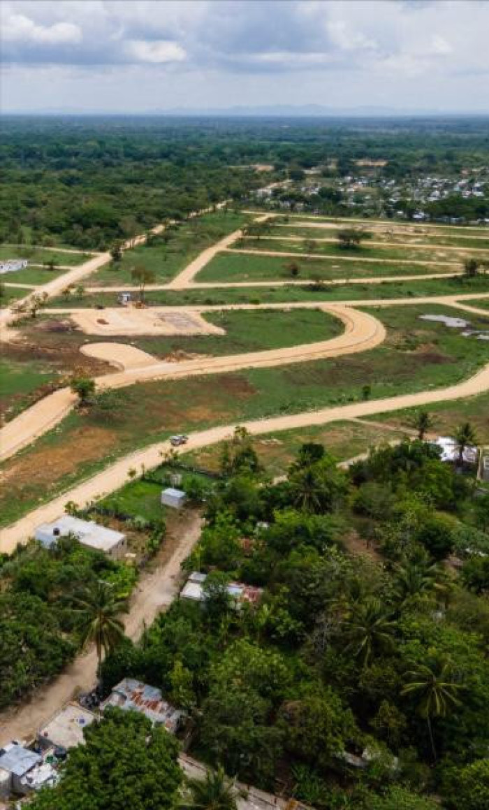 Venta de Terrenos Residenciales y Comerciales – Santo Domingo Este Foto 7290031-3.jpg