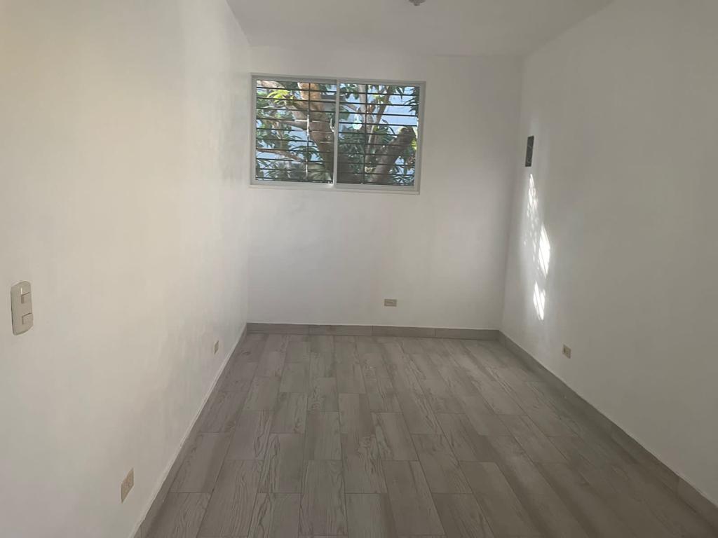 Dos locales para oficina en Los Restauradores uno de 12 m2 y otro de 1 Foto 7290780-6.jpg