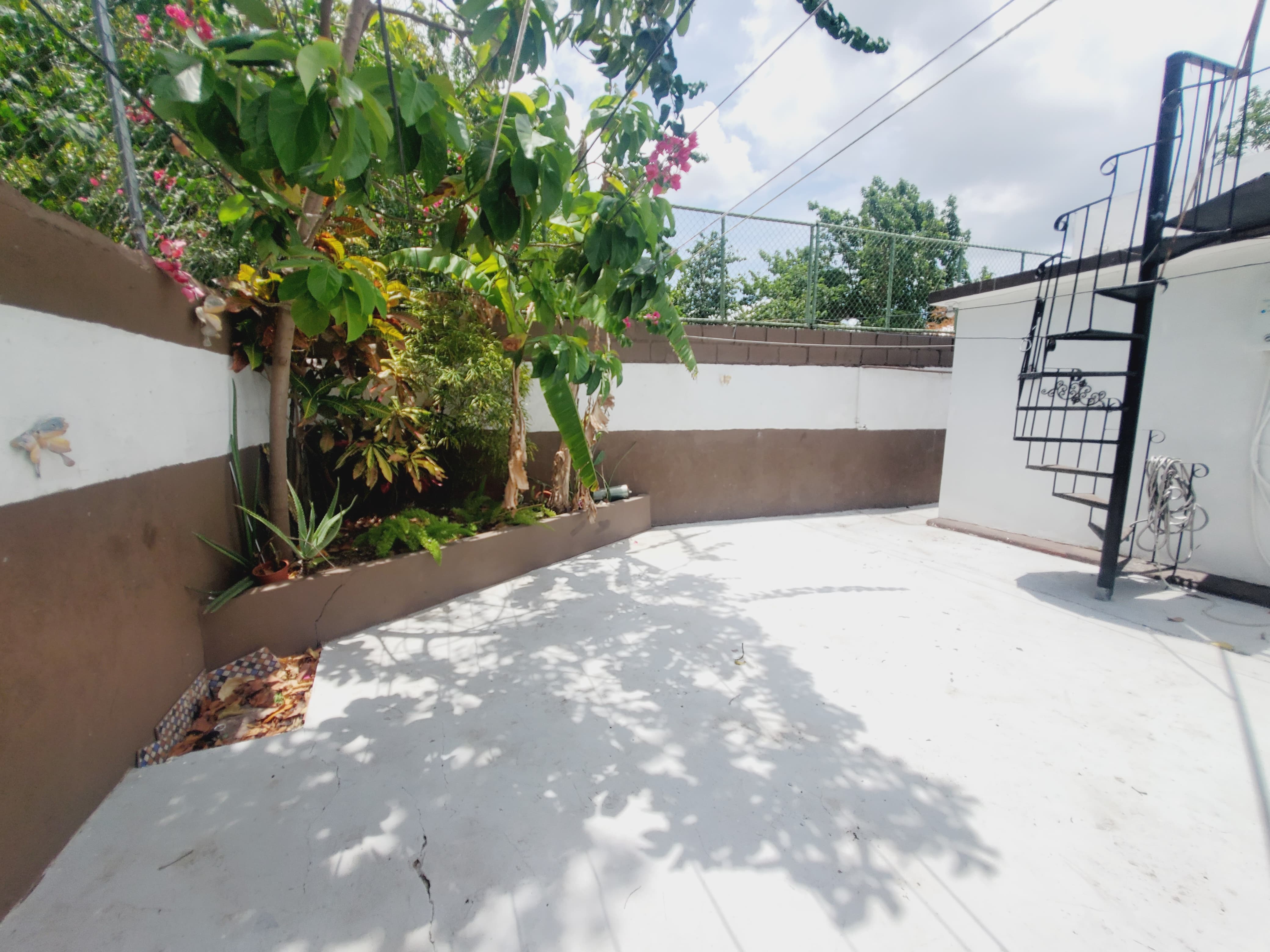 VENDO CASA DE 5 HABITACIONES 2 NIVELES EN GURABO SANTIAGO. Foto 7290808-11.jpg
