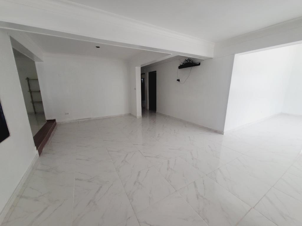 VENDO CASA DE 5 HABITACIONES 2 NIVELES EN GURABO SANTIAGO. Foto 7290808-7.jpg
