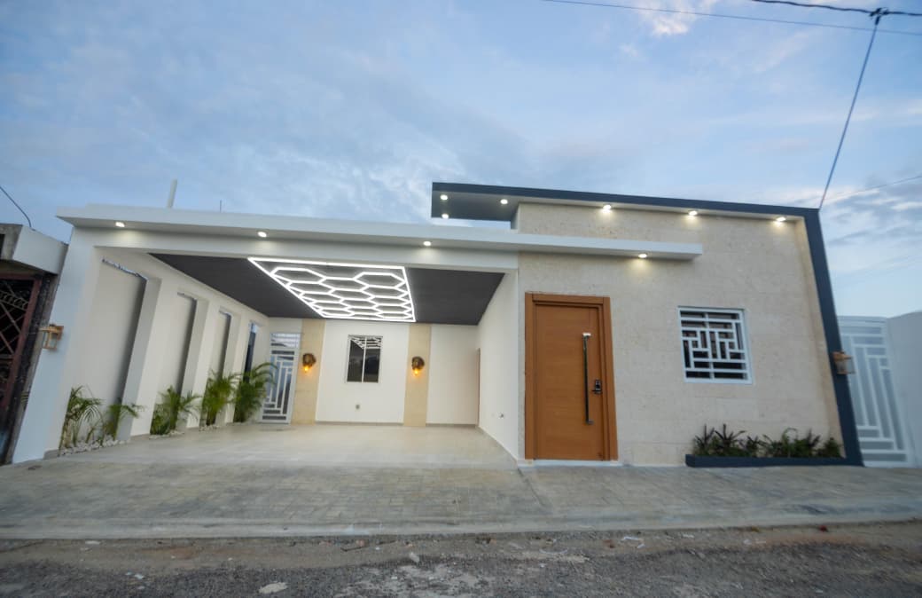 Villa Amueblada Full en Venta – Avenida Ecológica Santo Domingo Este Foto 7290981-15.jpg