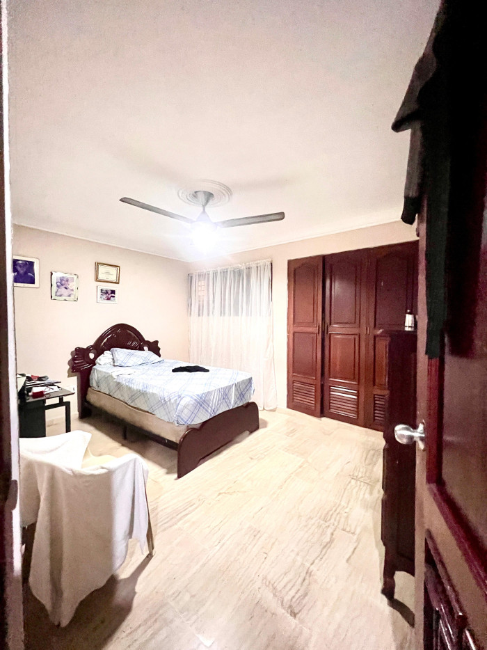 Apartamento en Venta – Primer Nivel Clásico Remodelado – La Castellana Foto 7291311-10.jpg