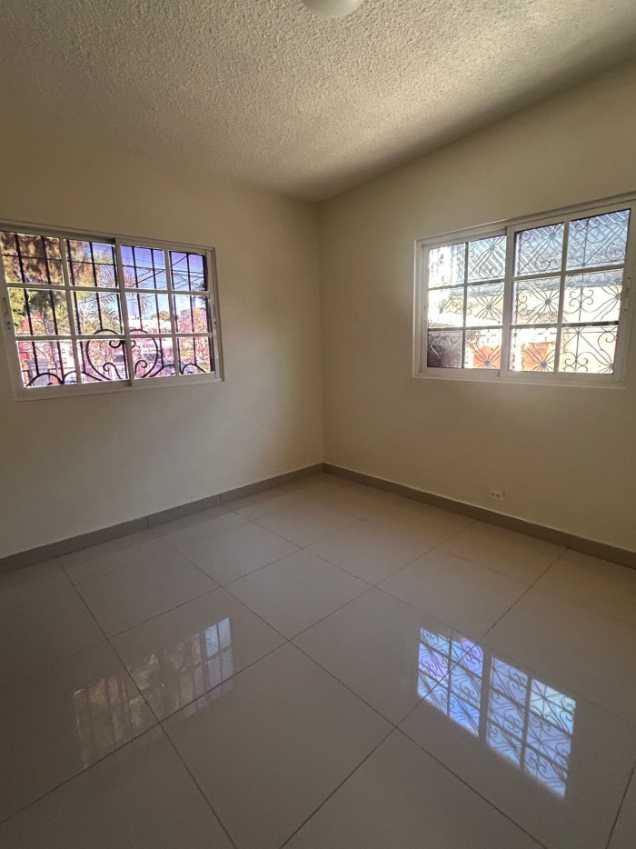 Casa en Los Prados  Uso Familiar O Comercial  Foto 7291637-11.jpg