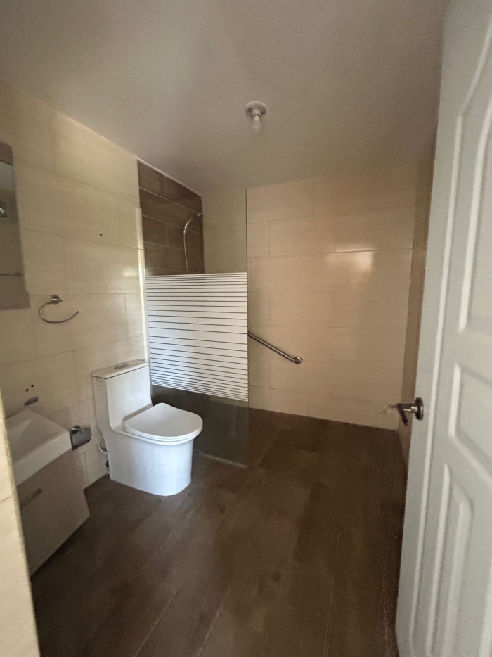 Casa en Los Prados  Uso Familiar O Comercial  Foto 7291637-9.jpg