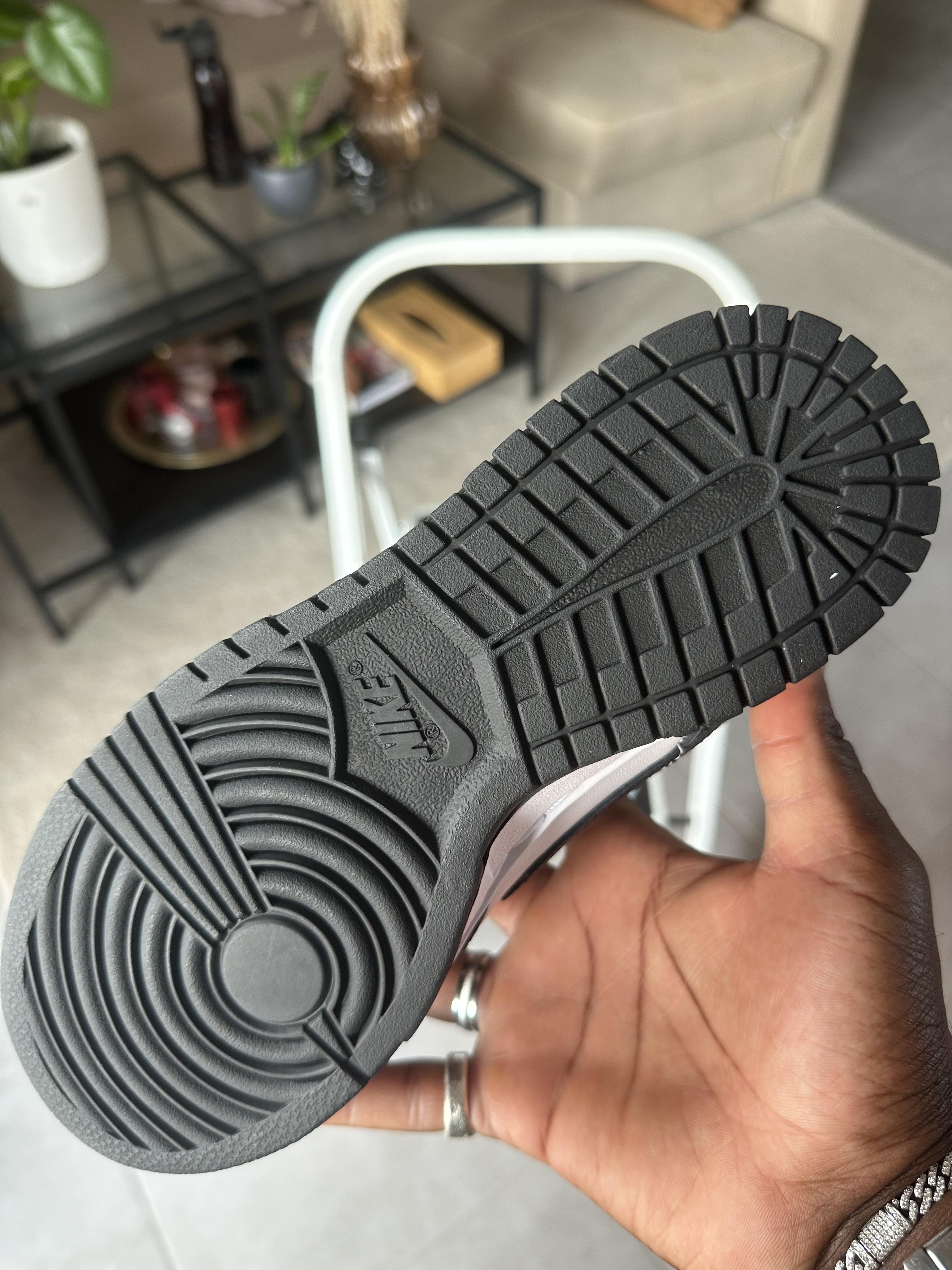 Tenis Teni Nike Dunk Low Retro Panda Black and White Original Original Foto 7291753-6.jpg
