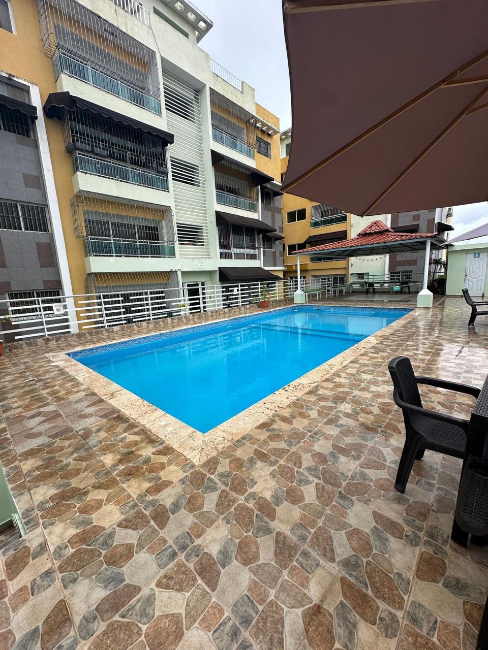 Se vende hermoso apartamento en 2do piso con piscina Foto 7291807-3.jpg